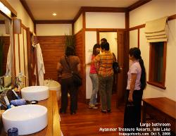 Myanmar, Lake Inle, Myanmar Treasure Resorts bathroom. Toa Payoh Vets